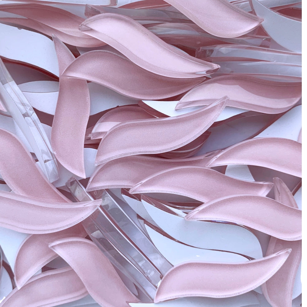 Gewellte Blütenblätter Rosa