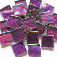 Cristal ondulado iridiscente de 20 mm morado mora