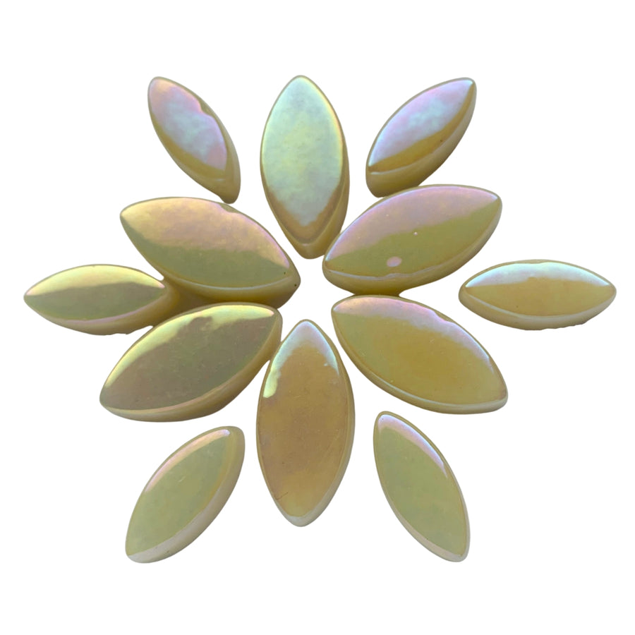 Ottoman Petali Madreperla Alabastro