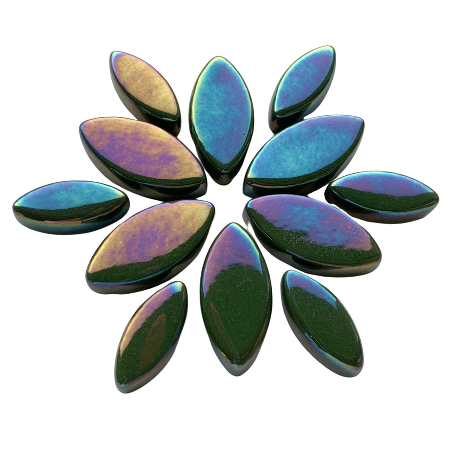 Ottoman Petali Madreperla Verde Scuro