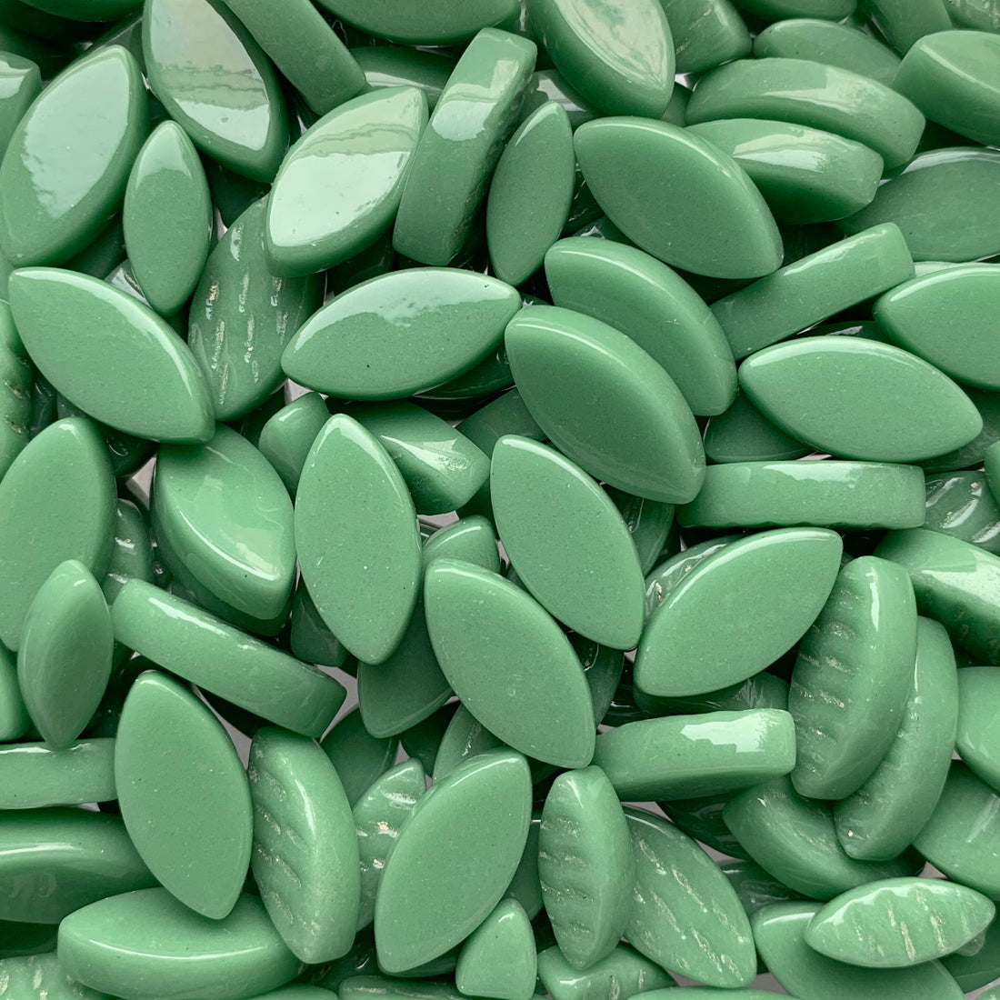 Ottoman Petali Verde Prato